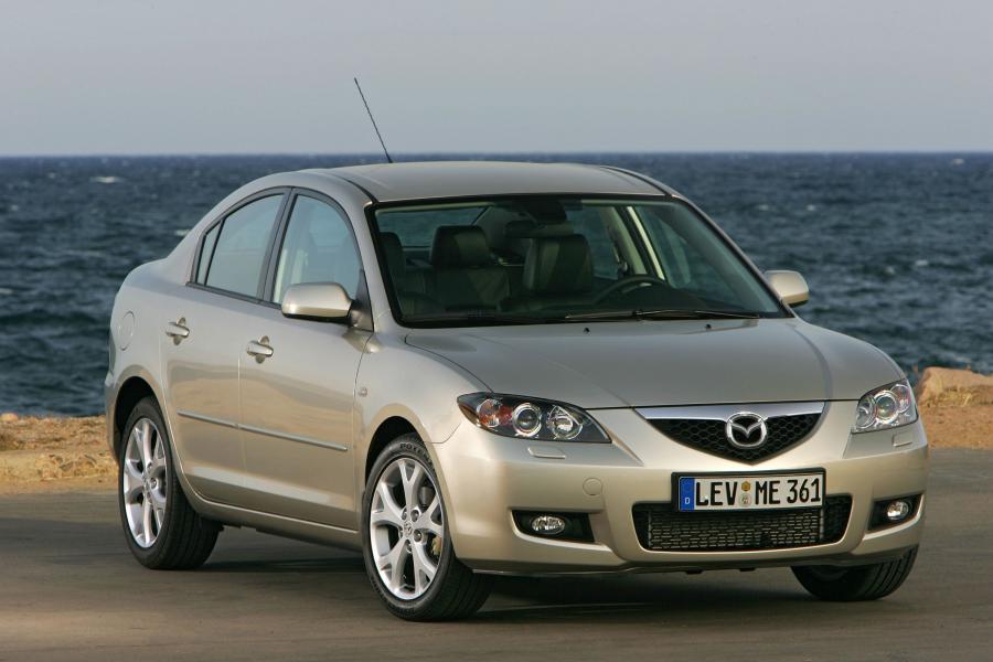 Mazda3 2003 года  (фото 35 из 142)